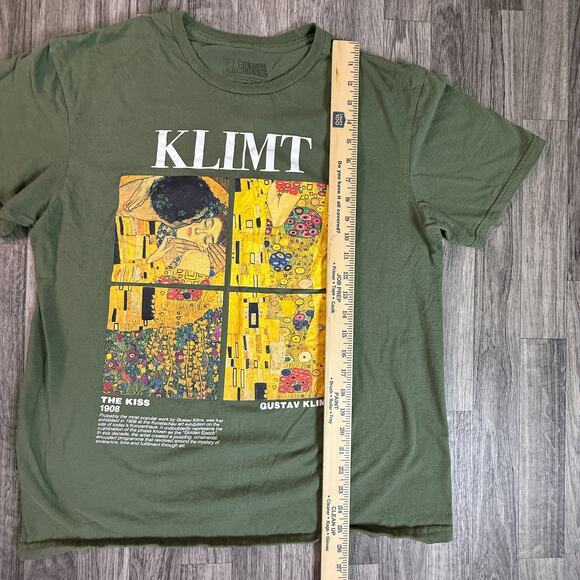 Gustav Klimt The Kiss 1908 Graphic T-Shirt Green Art Tee Medium Interrchive - Picture 6 of 7
